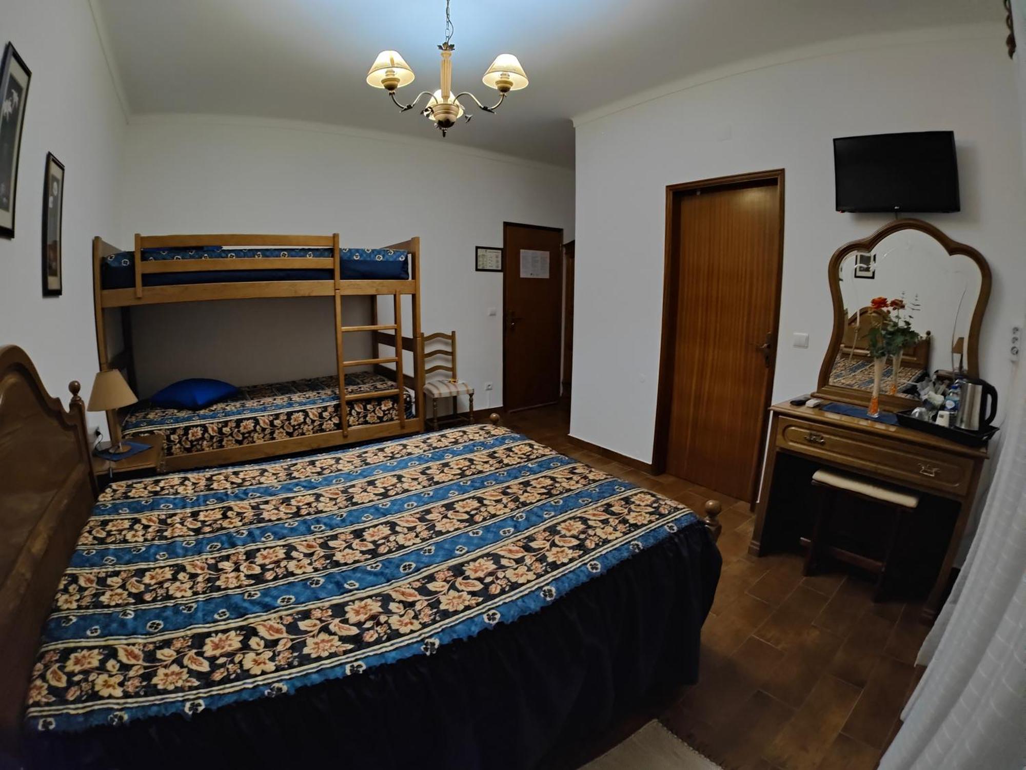 Alojamento Local Ceu-Azul Porto de Mós المظهر الخارجي الصورة